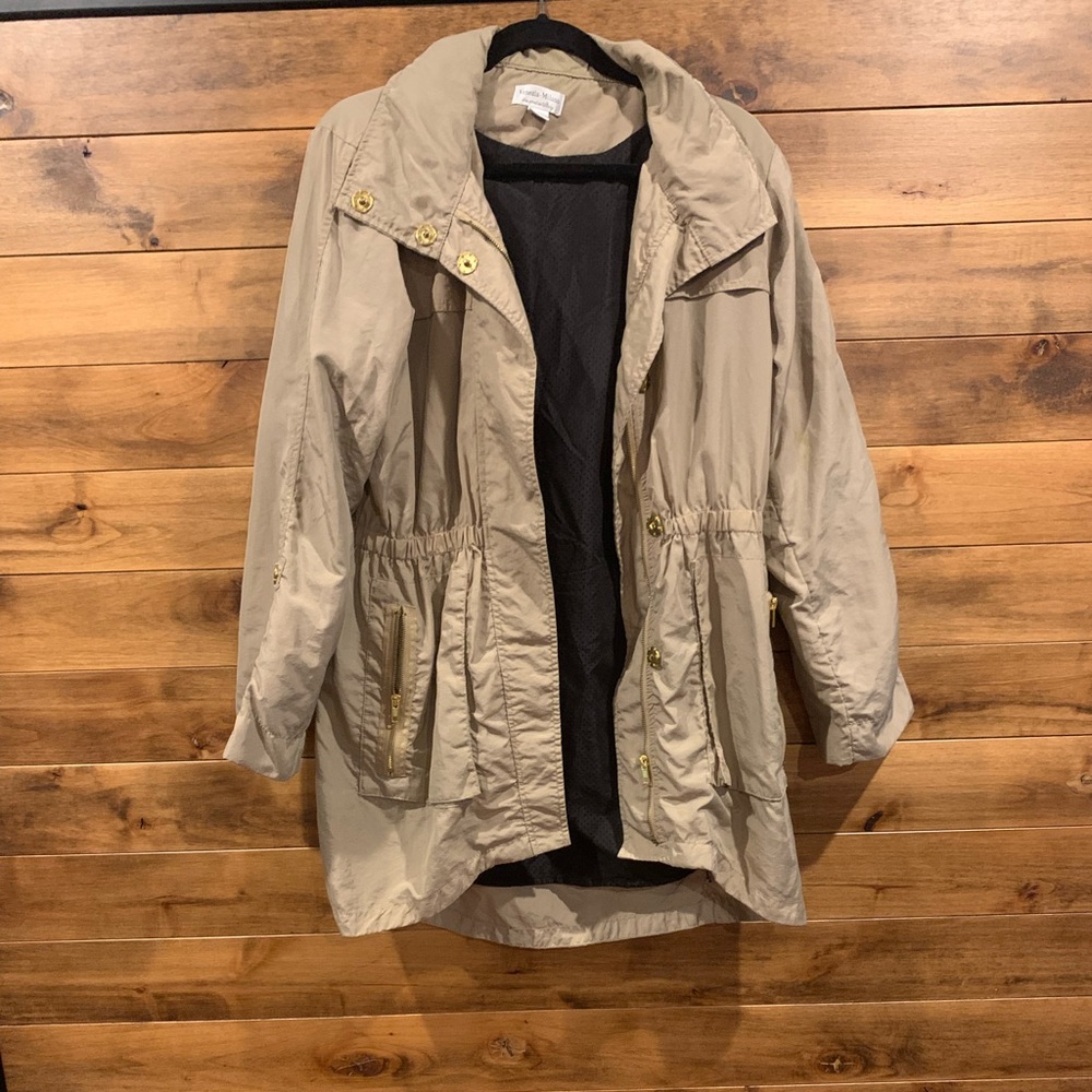 Gorgeous trench